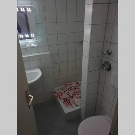 Schoenes Apartment Mit Balkon * Zentrumsnah* Lejlighed *
