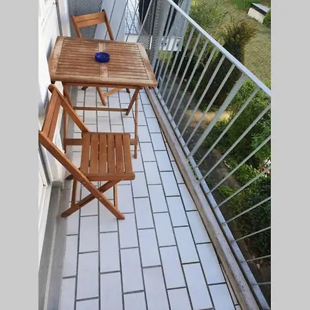 Schoenes Apartment Mit Balkon * Zentrumsnah* Lejlighed *